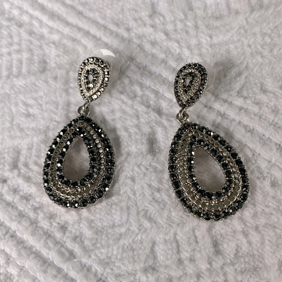 Jewelry - 💥 Pendant earrings